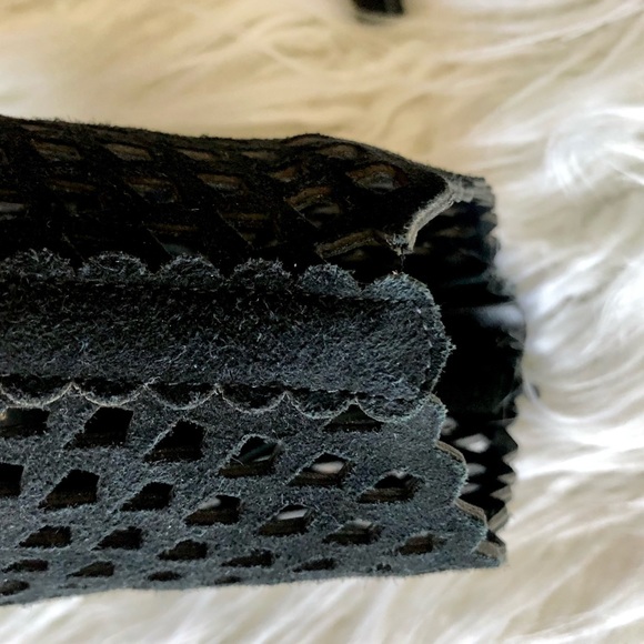 Ivanka Trump Didia Cutout Suede Bootie Black 7.5 - Picture 15 of 15